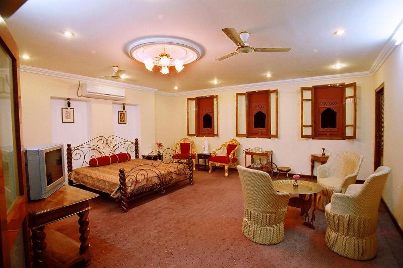 Oyo 9900 Hotel Pioneer Plaza Jodhpur  Dış mekan fotoğraf