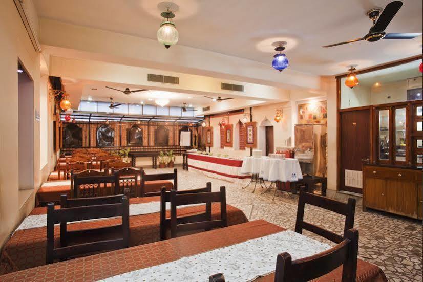Oyo 9900 Hotel Pioneer Plaza Jodhpur  Dış mekan fotoğraf