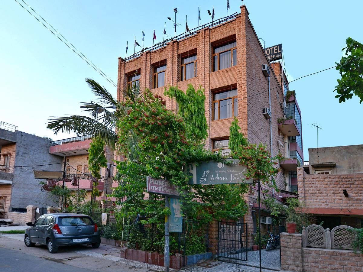 Oyo 9900 Hotel Pioneer Plaza Jodhpur  Dış mekan fotoğraf