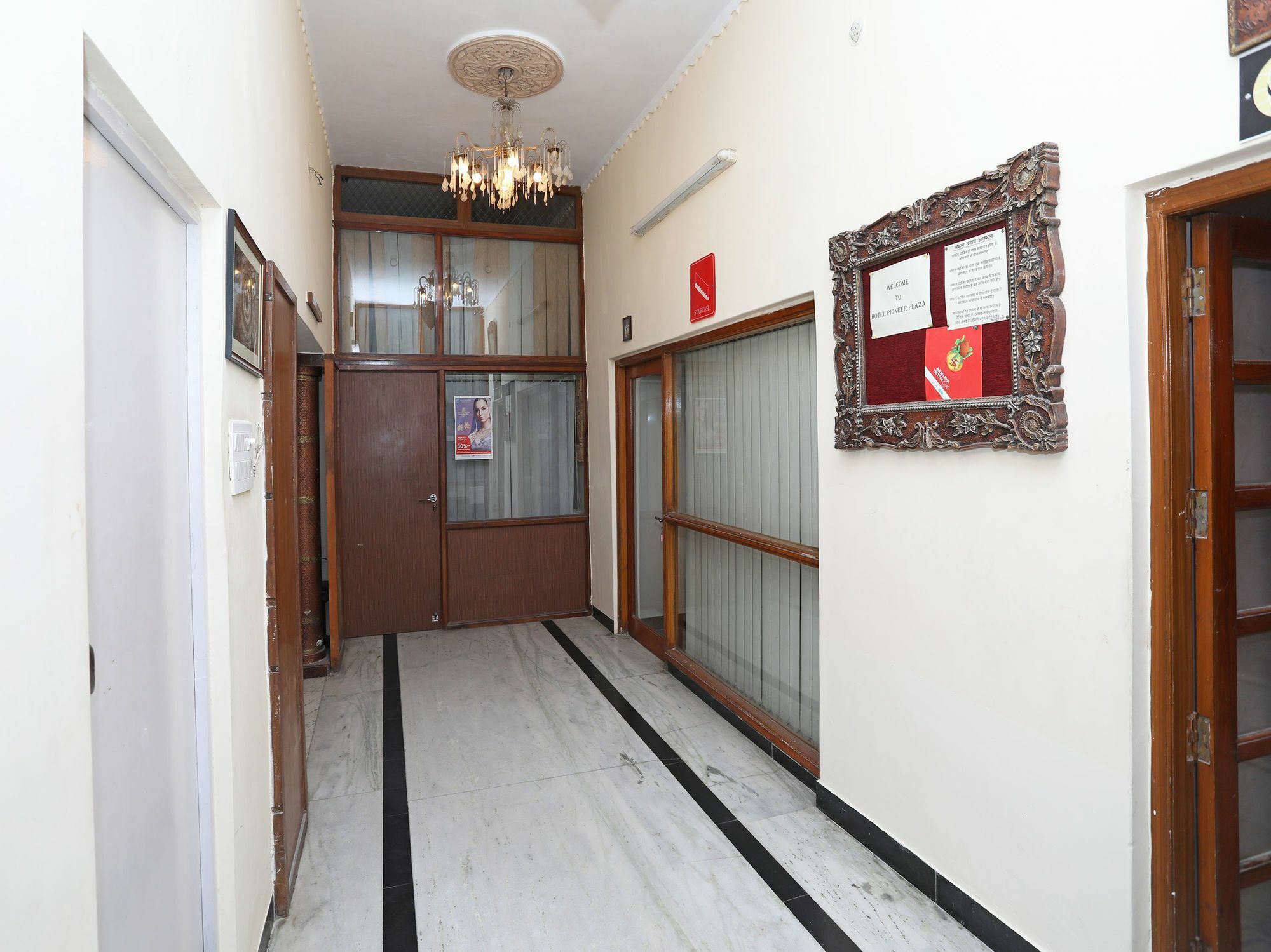 Oyo 9900 Hotel Pioneer Plaza Jodhpur  Dış mekan fotoğraf
